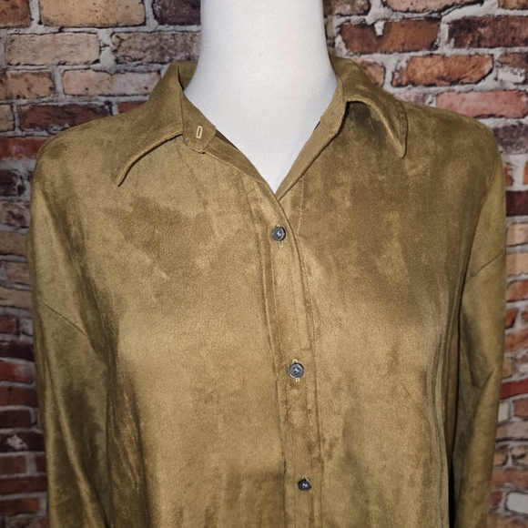 Banana Republic Tan Suede Feel Blouse Size L - Picture 4 of 8